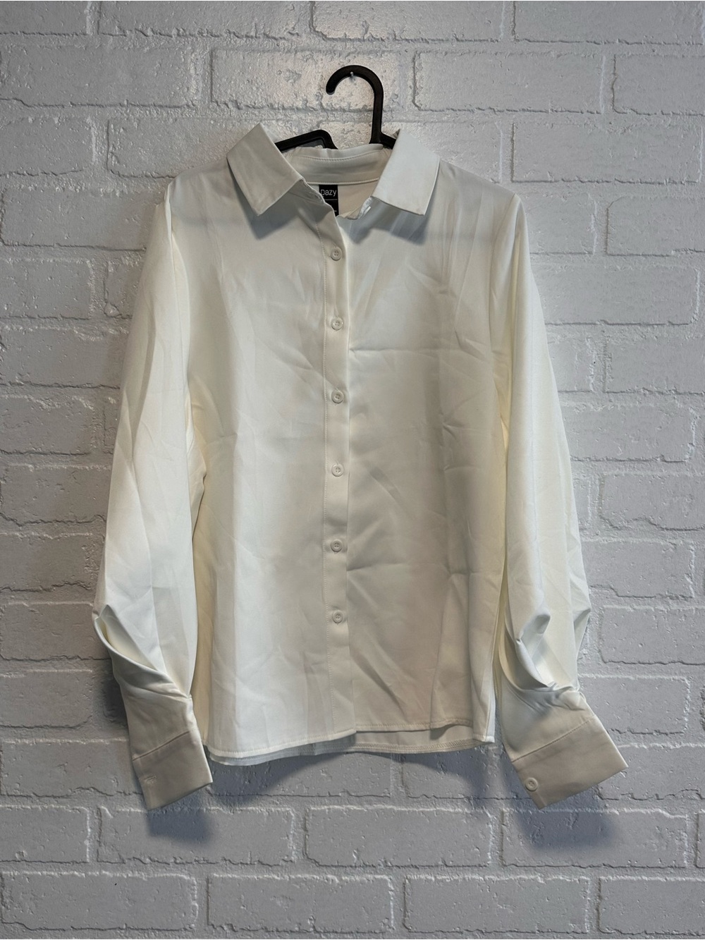 Dazy white button up shirt with collar and puffy sleeves with cuffs